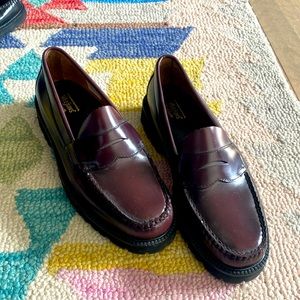 Bass Weejuns Lug Loafer, size 11.